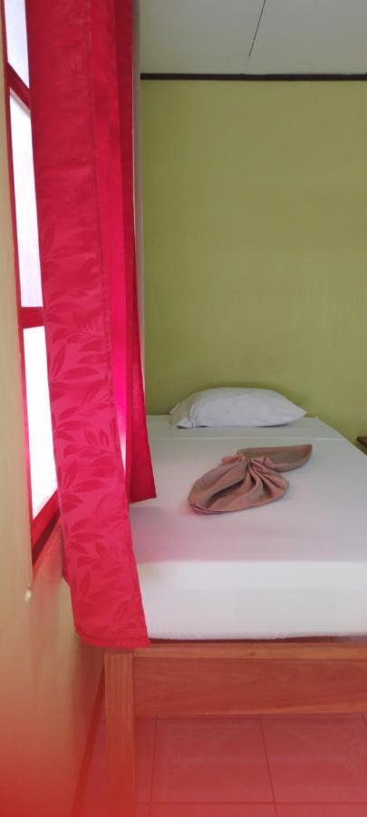Cabinas Smith Cahuita Esterno foto