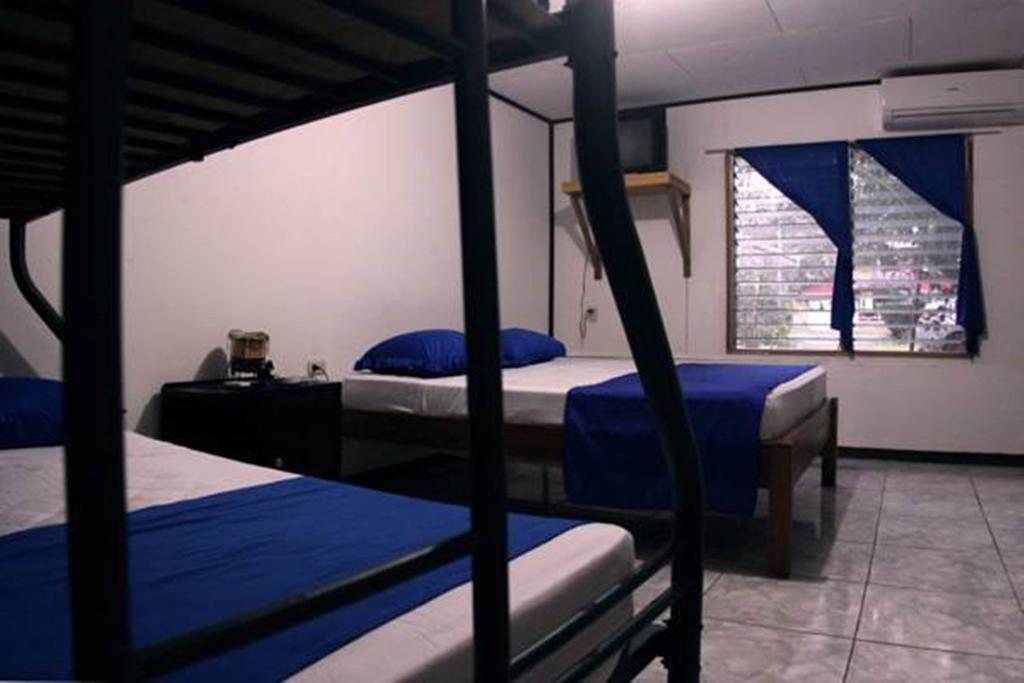 Cabinas Smith Cahuita Esterno foto